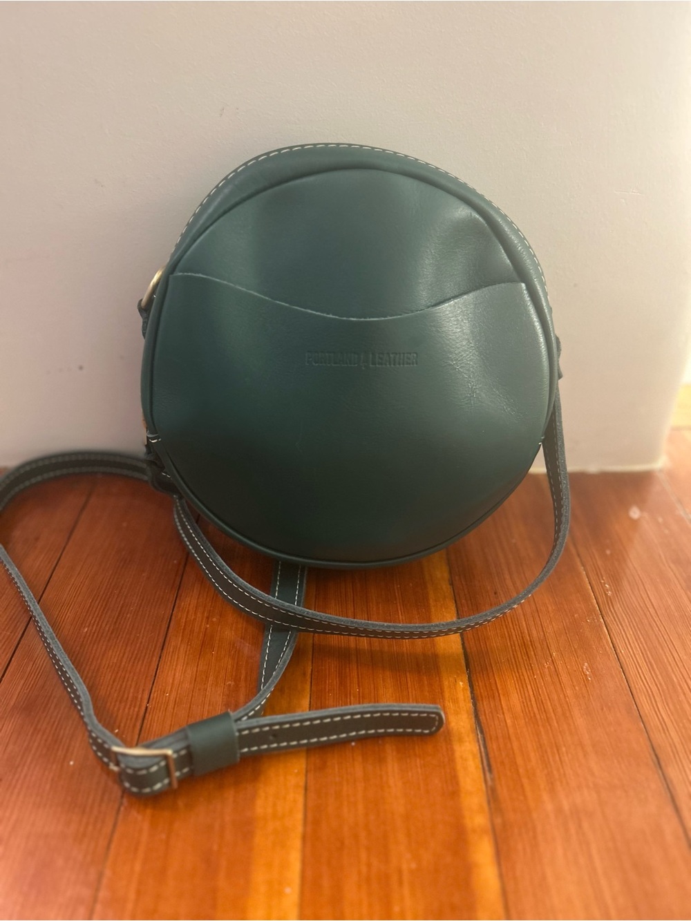 Portland Leather Goods Large 9” Circle Crossbody Bacalar